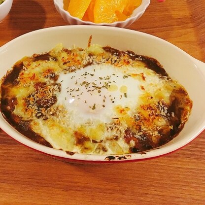 ホワイトソースを作るのが面倒だなと思っていたらバターを混ぜるだけで美味しくなるんですね！卵もトロトロで美味しかったです！(≧∀≦)